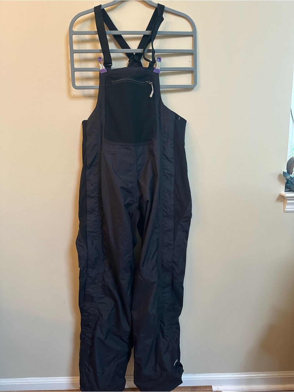 VTG Campmor 10693 Shell Snowbib Overalls Women’s L Black NWOT